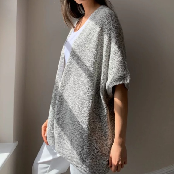 Black Community Ionic Cape Size XXS - Picture 2 of 6